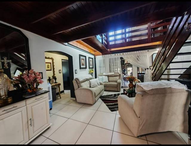3 BEDROOM CLUSTER FOR SALE IN EVELEIGH